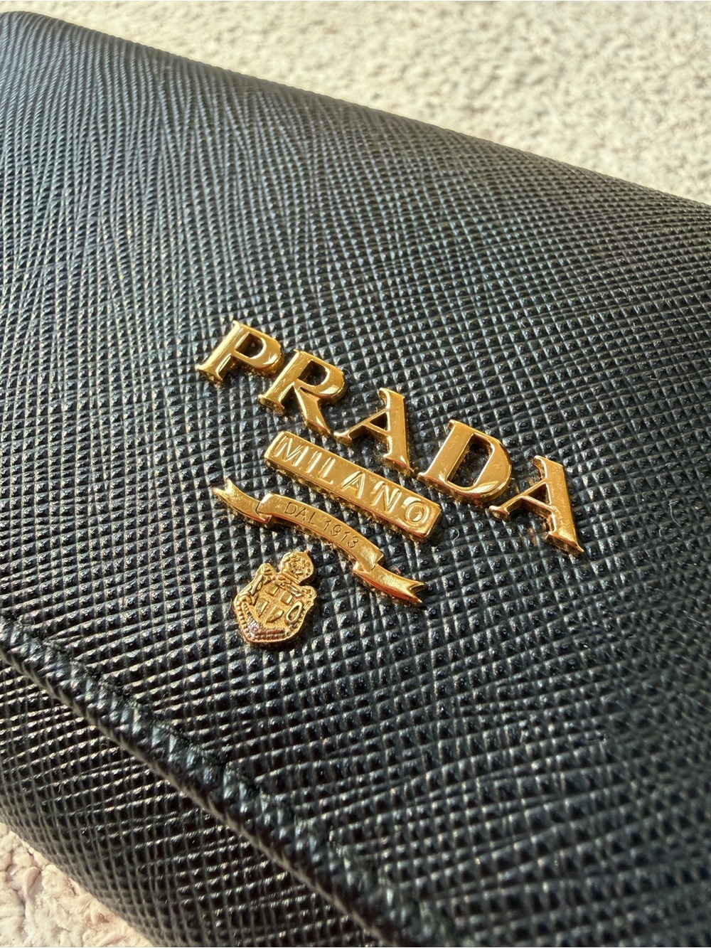 Prada Black and Red Saffiano Leather Wallet NWOT - Picture 14 of 16